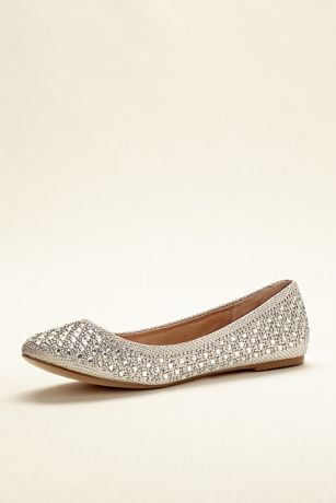 beige ballet flat shoes