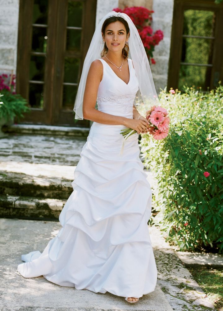 david-s-bridal-sample-satin-pick-up-wedding-dress-with-applique-detail