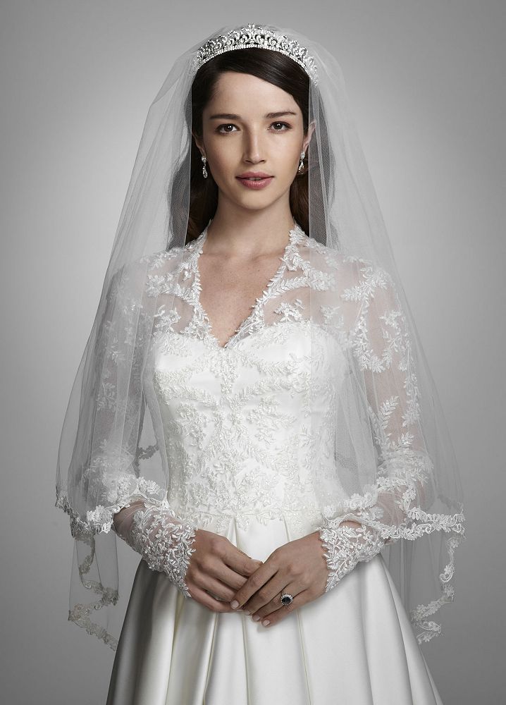 Two Tier Fingertip Length Veil Style V158, Ivory