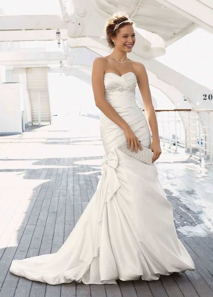 Mermaid Wedding Dress with Bow in the Back