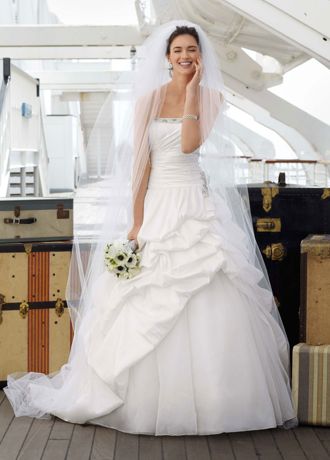 David's Bridal Wedding Dress: Taffeta Ball Gown with Organza Underlay Style WG3120, Ivory, 6