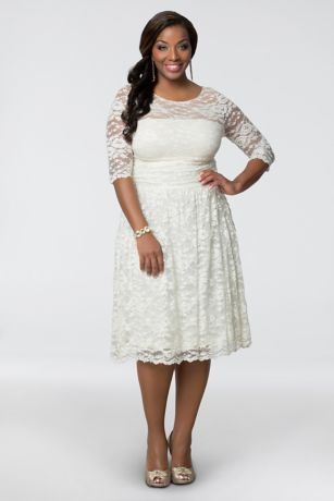 Aurora Lace Plus Size Short Wedding ...