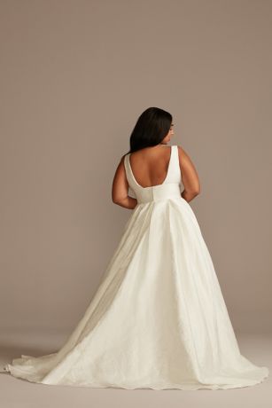 jacquard wedding gown