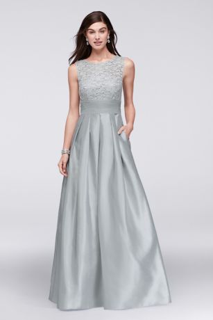gown sleeveless