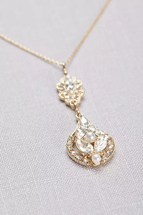 Vintage-Inspired Crystal Cluster Necklace Image 2