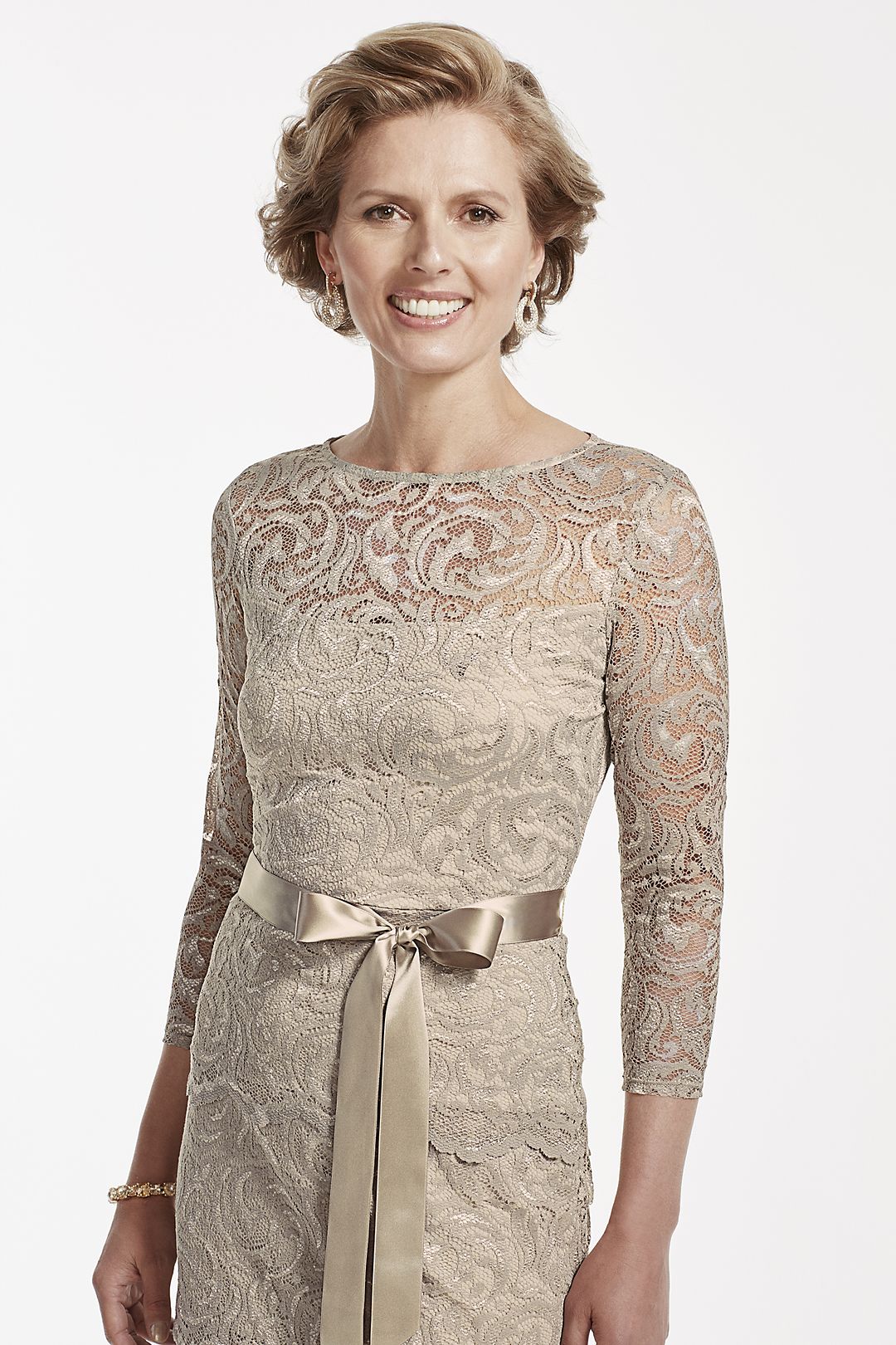 Short 3/4 Sleeve Tiered Floral Lace Dress Image 3