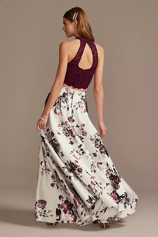Lace Circle Neck Crop Top with Floral Skirt Set Image 2