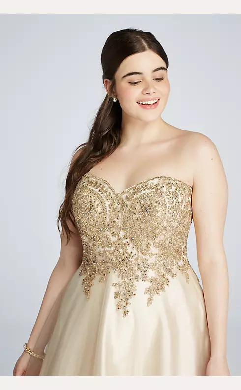 Strapless Tulle Prom Dress with Lace Embroidery Image 3