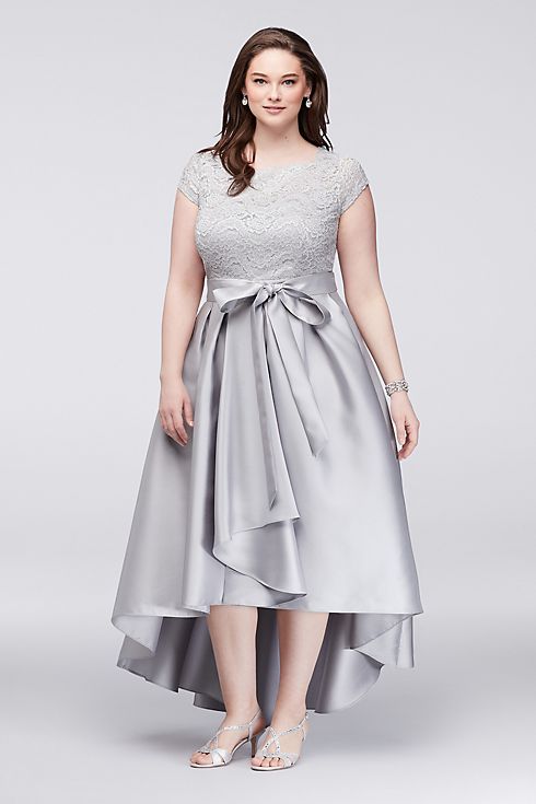 Off-The-Shoulder Lace and Mikado Plus Size Dress Image 4