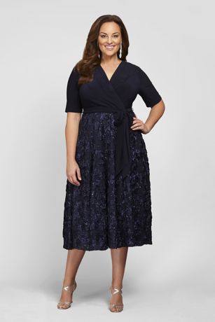 Gathered jersey plus size cheap dress with lace bodice