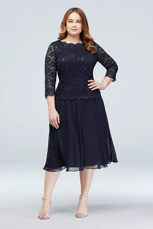 V-Back Scoopneck Plus Size Dress with 3/4 Sleeves Image 1