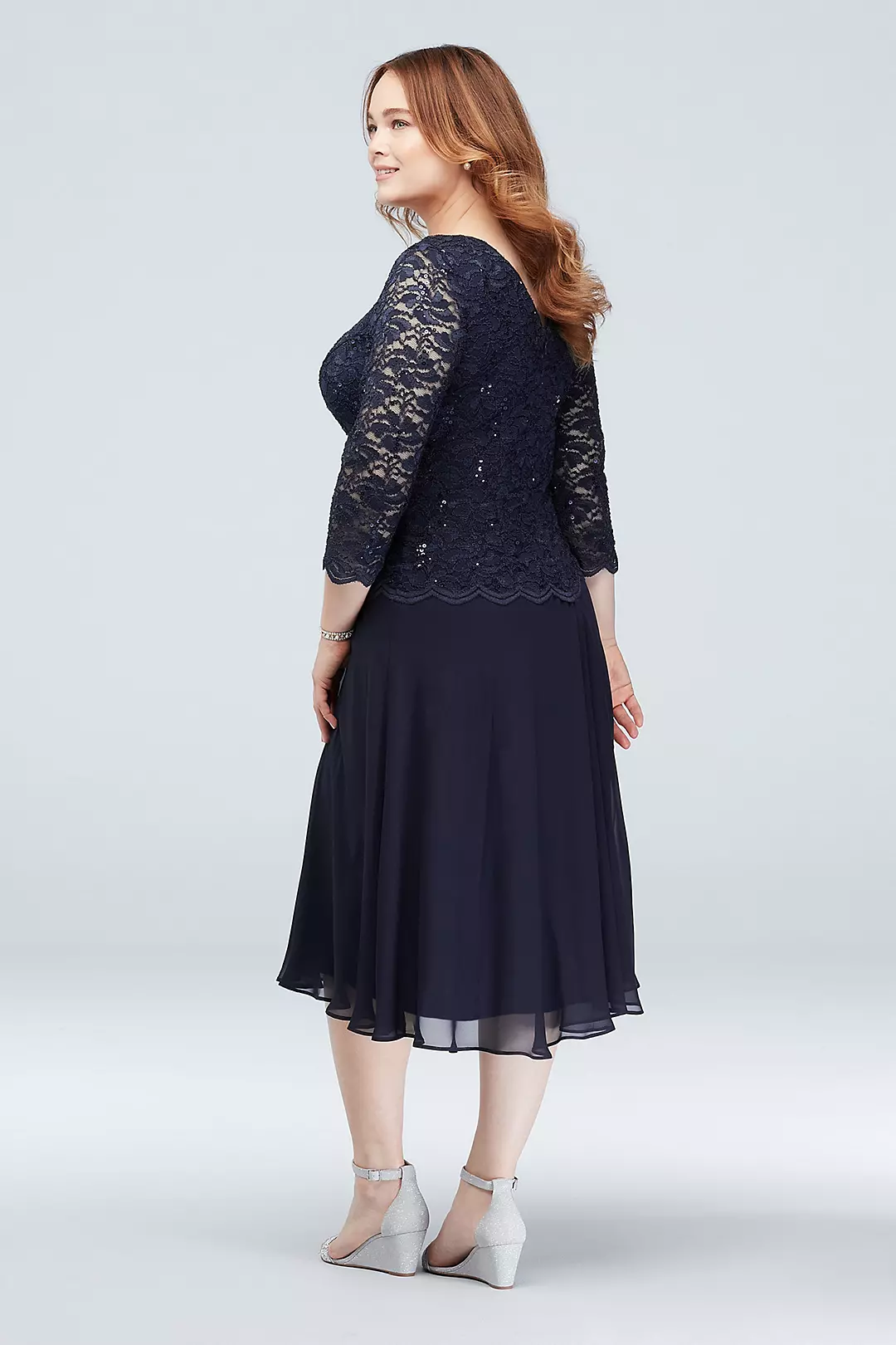 V-Back Scoopneck Plus Size Dress with 3/4 Sleeves Image 2