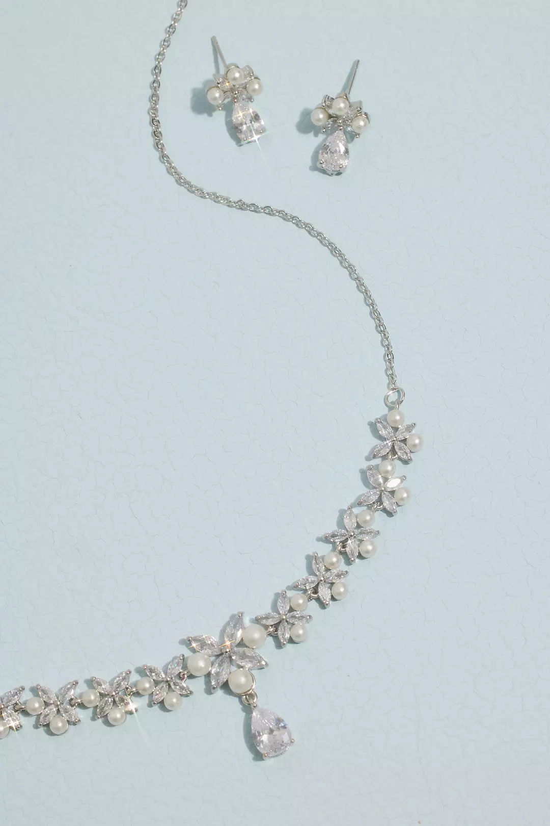 Pear-Cut Pendant Crystal Leaf and Pearl Set Image 2