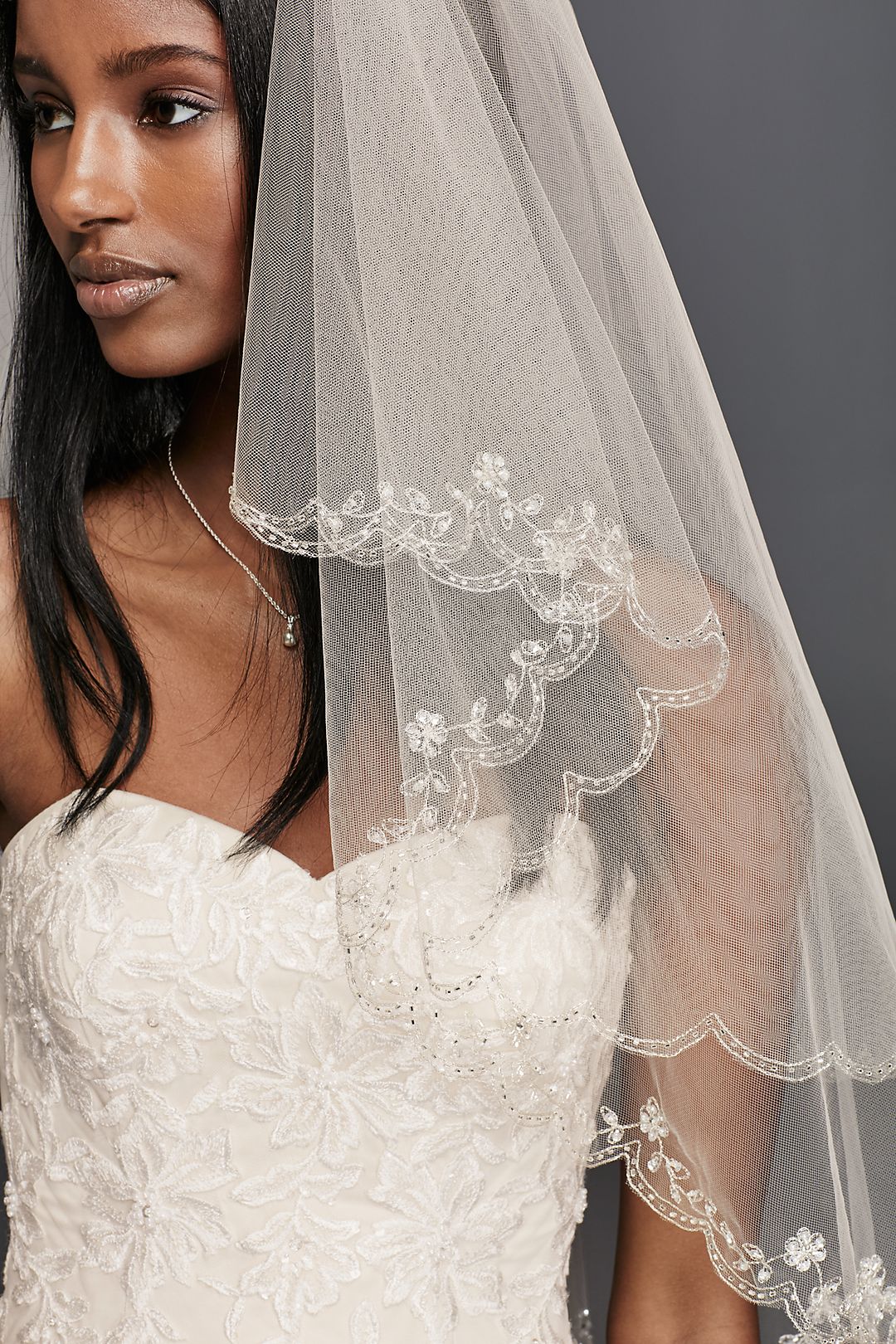 Fingertip Length Two-Tier Veil with Scallop Edge Image 3