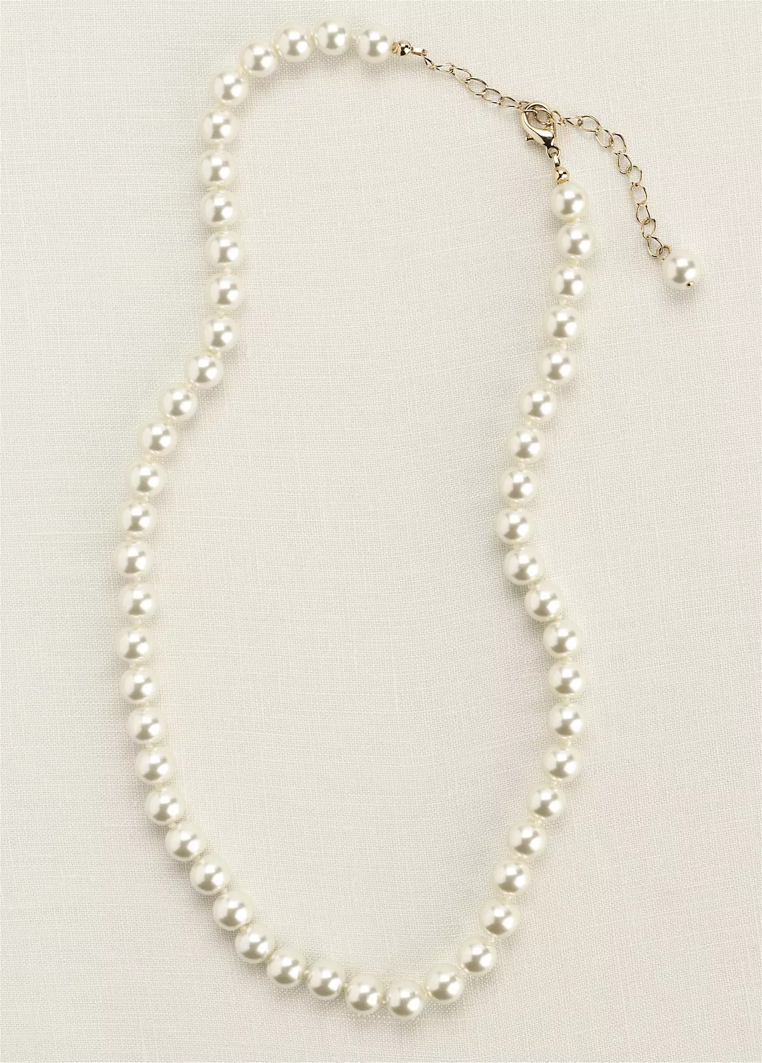 Short Pearl Necklace Image 2