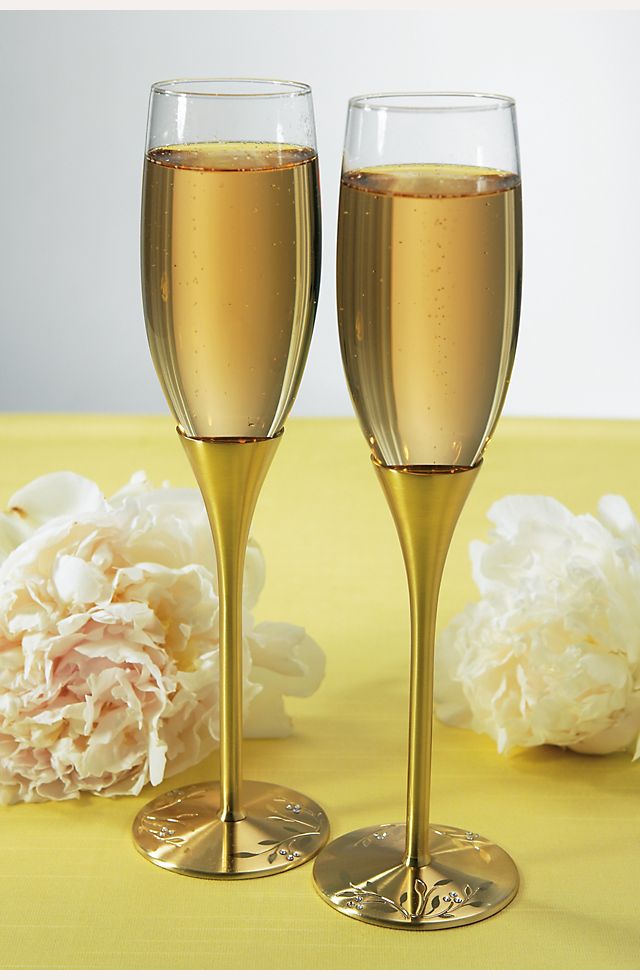 Шампанское с золотом. Шампань флюте. Бокалы для шампанского Свадебные. Золотые бокалы для шампанского. Свадебные бокалы золото.