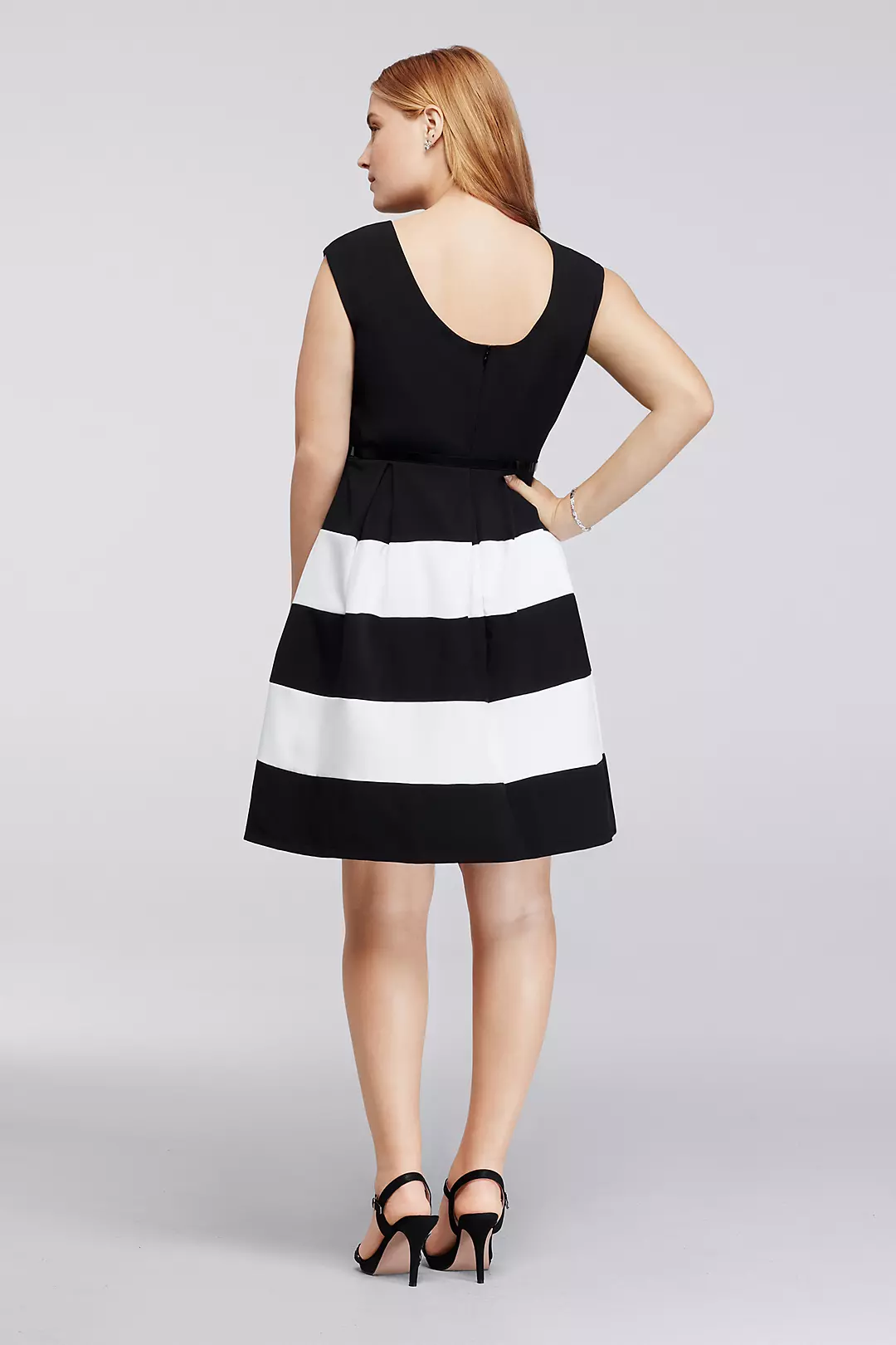 Short Sleeve Striped Work Dress with Belt Image 2