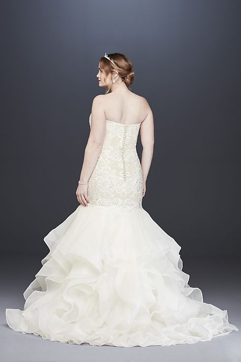 As-Is Scroll Lace Trumpet Plus Size Wedding Dress Image 2