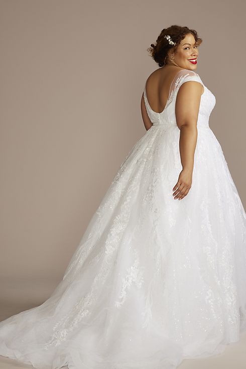 Cap Sleeve V-Back Beaded Ball Gown Wedding Dress Image 4