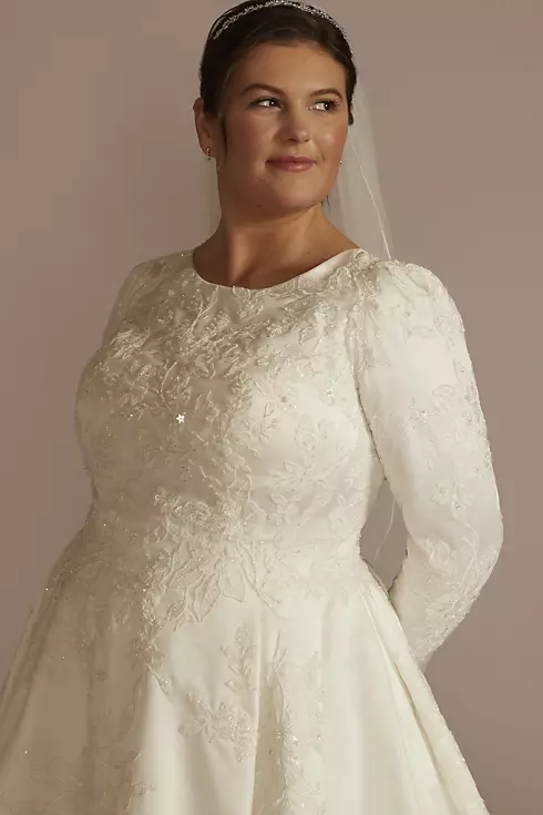Long Sleeve Beaded Lace Modest Wedding Dress Image 3