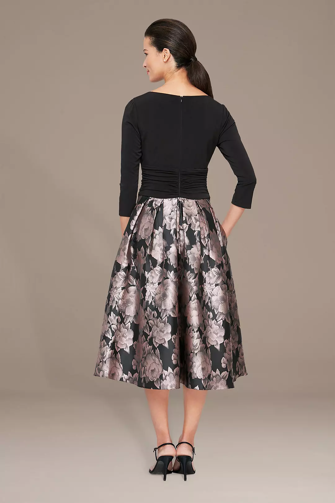 Black Floral Print Knee Length Dress (gbf8004a) at Rs 1399
