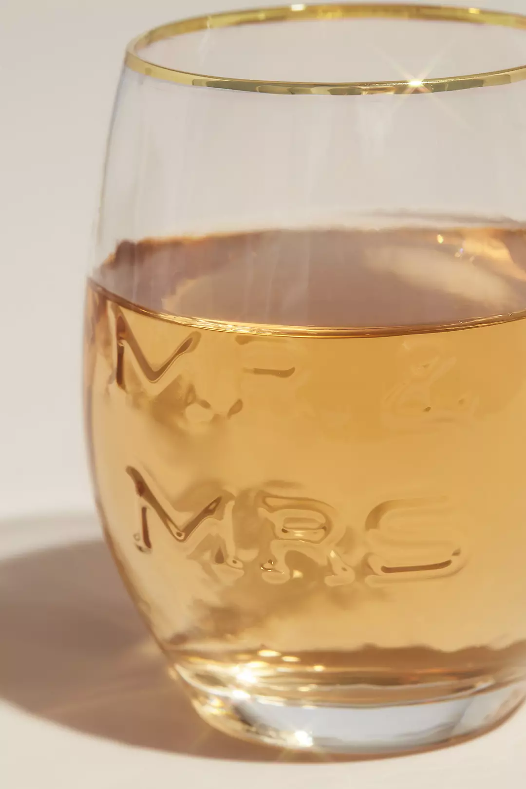Mr and Mrs Embossed Stemless Wine Glass Set Image 3