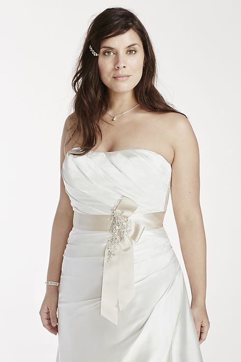 As-Is Charmeuse A-Line Plus Wedding Dress Image 4