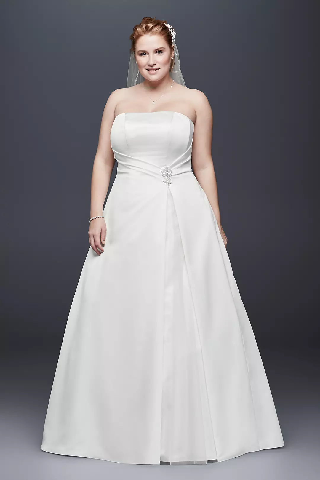 Satin Plus Size A-Line Wedding Dress with Applique Image
