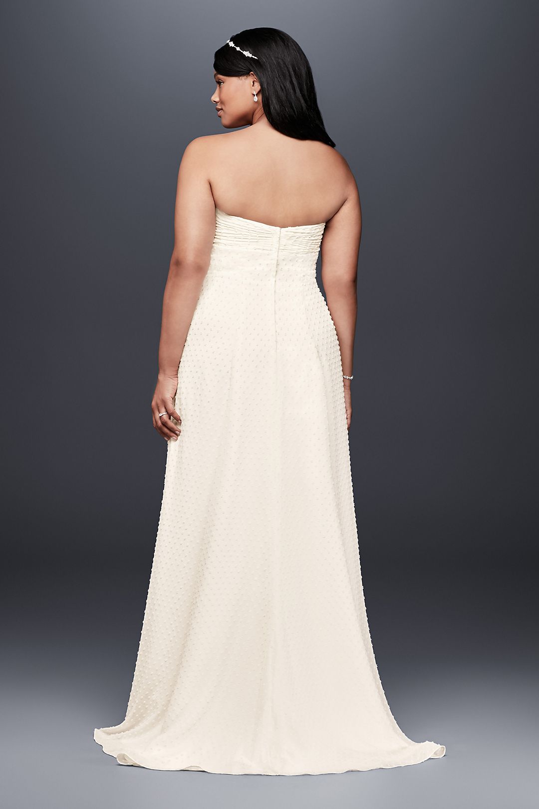 Dotted Chiffon Plus Size Wedding Dress Image 2