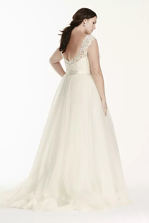 As-Is Tulle Plus Size Cap Sleeve Wedding Dress Image 2