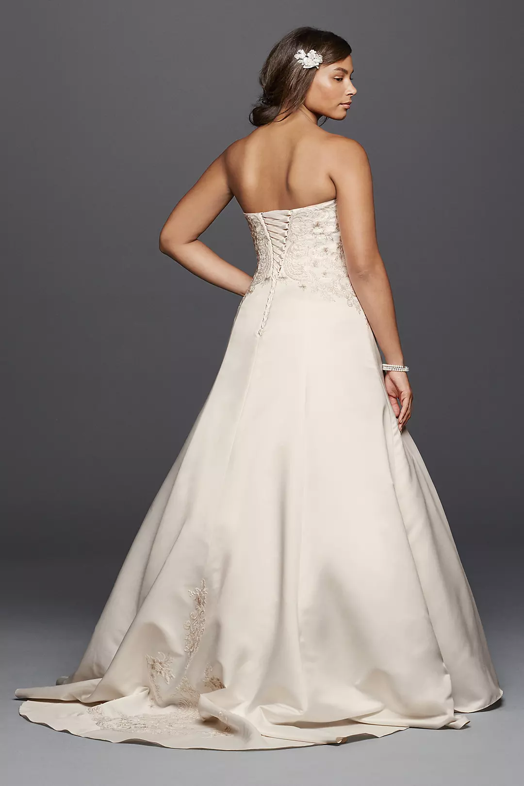 As-Is Strapless A-line Plus Size Wedding Dress Image 2
