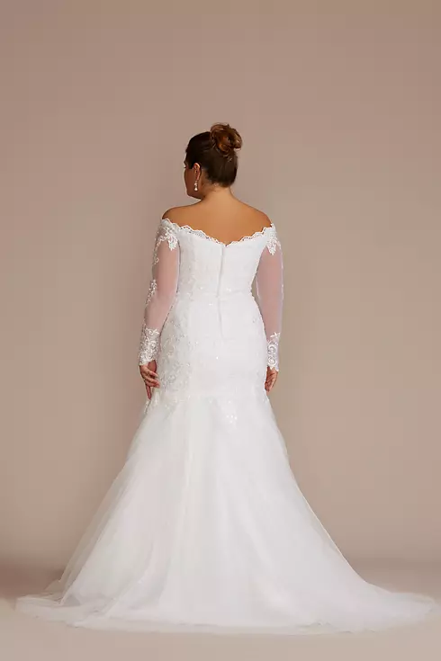 Long Sleeve Lace and Tulle Trumpet Wedding Dress Image 2