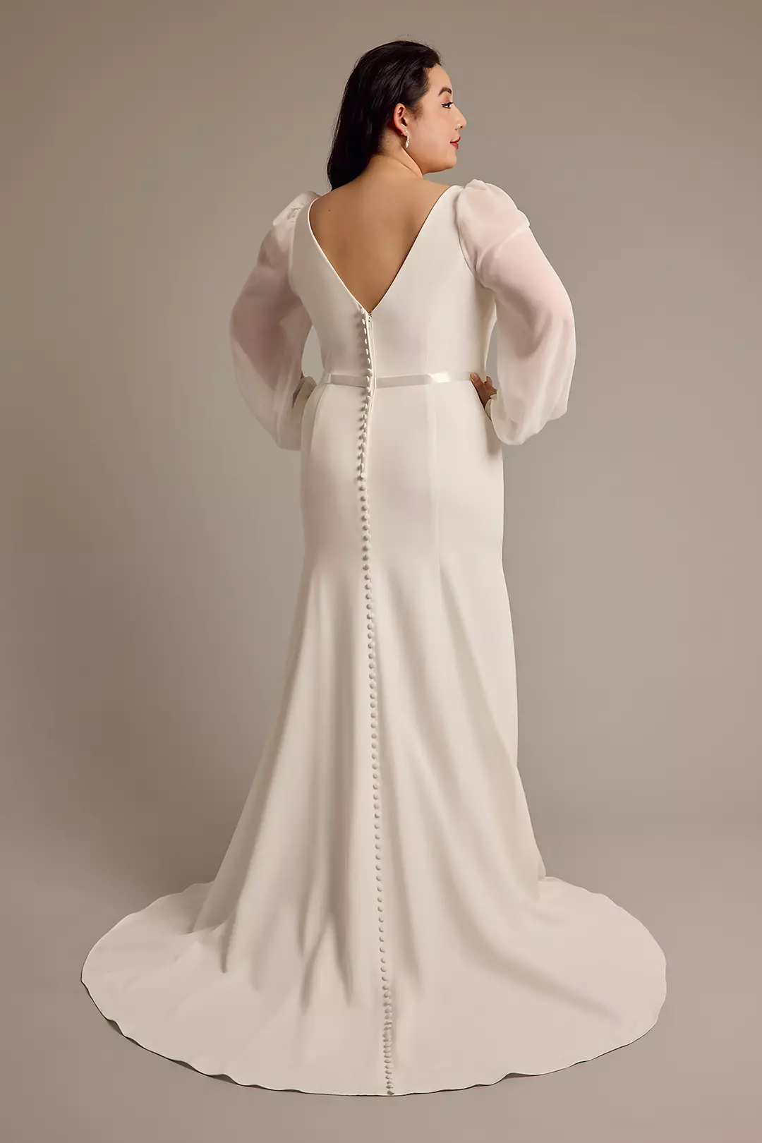 Long Sleeve V-Neck Crepe Mermaid Wedding Dress Image 2