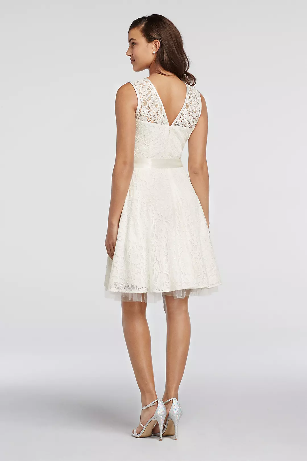 Lace A-Line Sleeveless Dress with Sash Detail Image 2