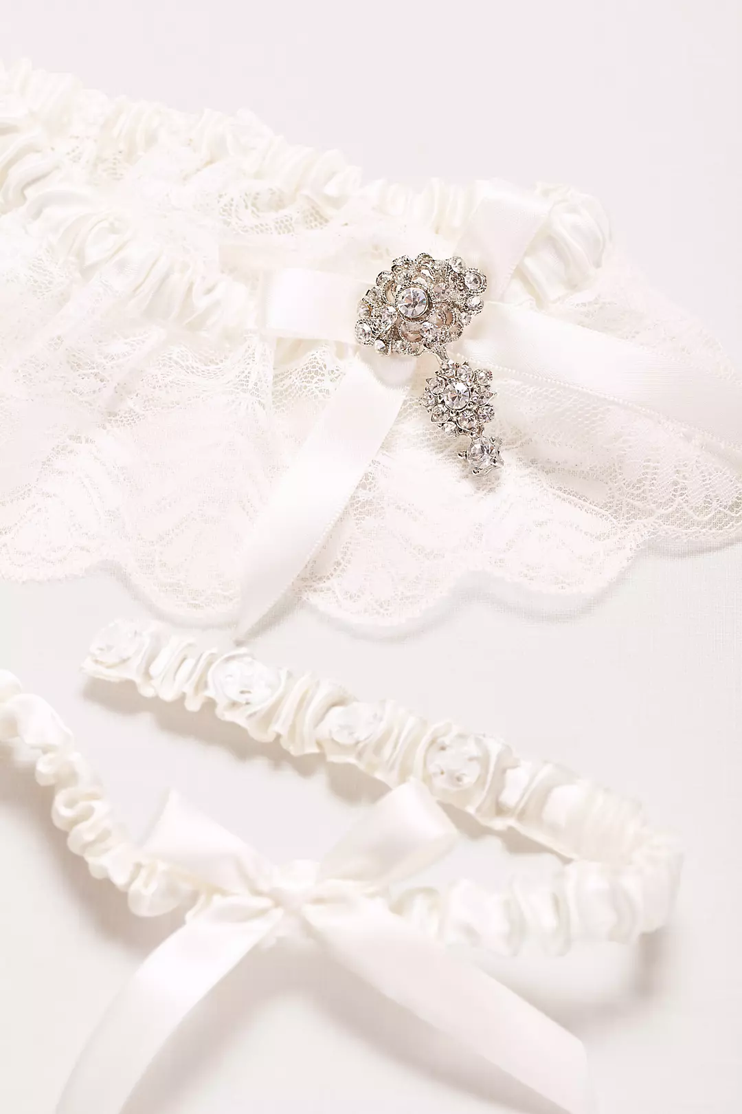 Adjustable Jeweled Lace Garter Set Image 2