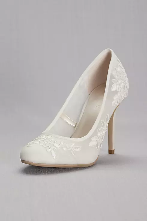 Round-Toe Mesh Pumps with Corded Lace Appliques Image 1