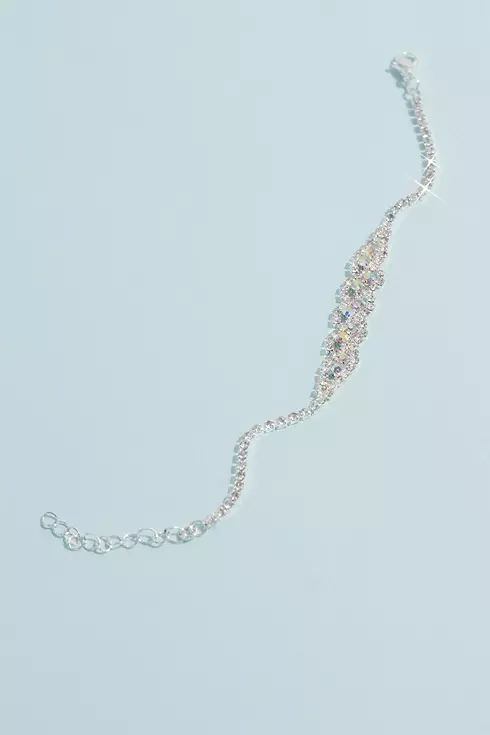 Iridescent Crystal Three-Piece Quince Jewelry Set Image 4