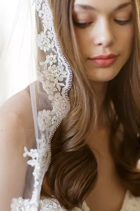 Scalloped Alencon Lace-Trimmed Veil with Comb Image 4