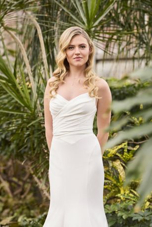 Stretch Satin Basque Waist Mermaid Wedding Dress