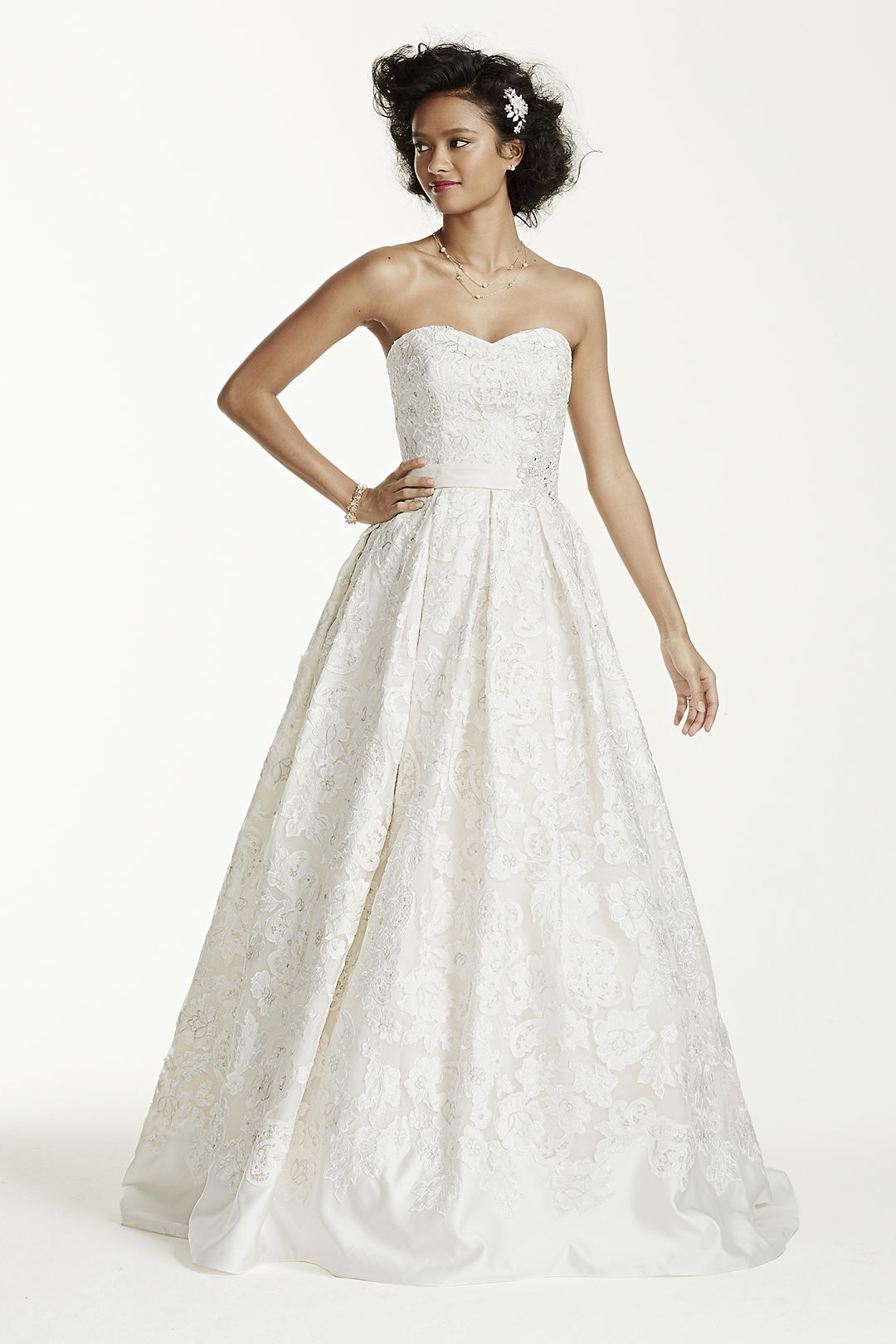 As-Is Laser Cut Organza Wedding Dress Image 4