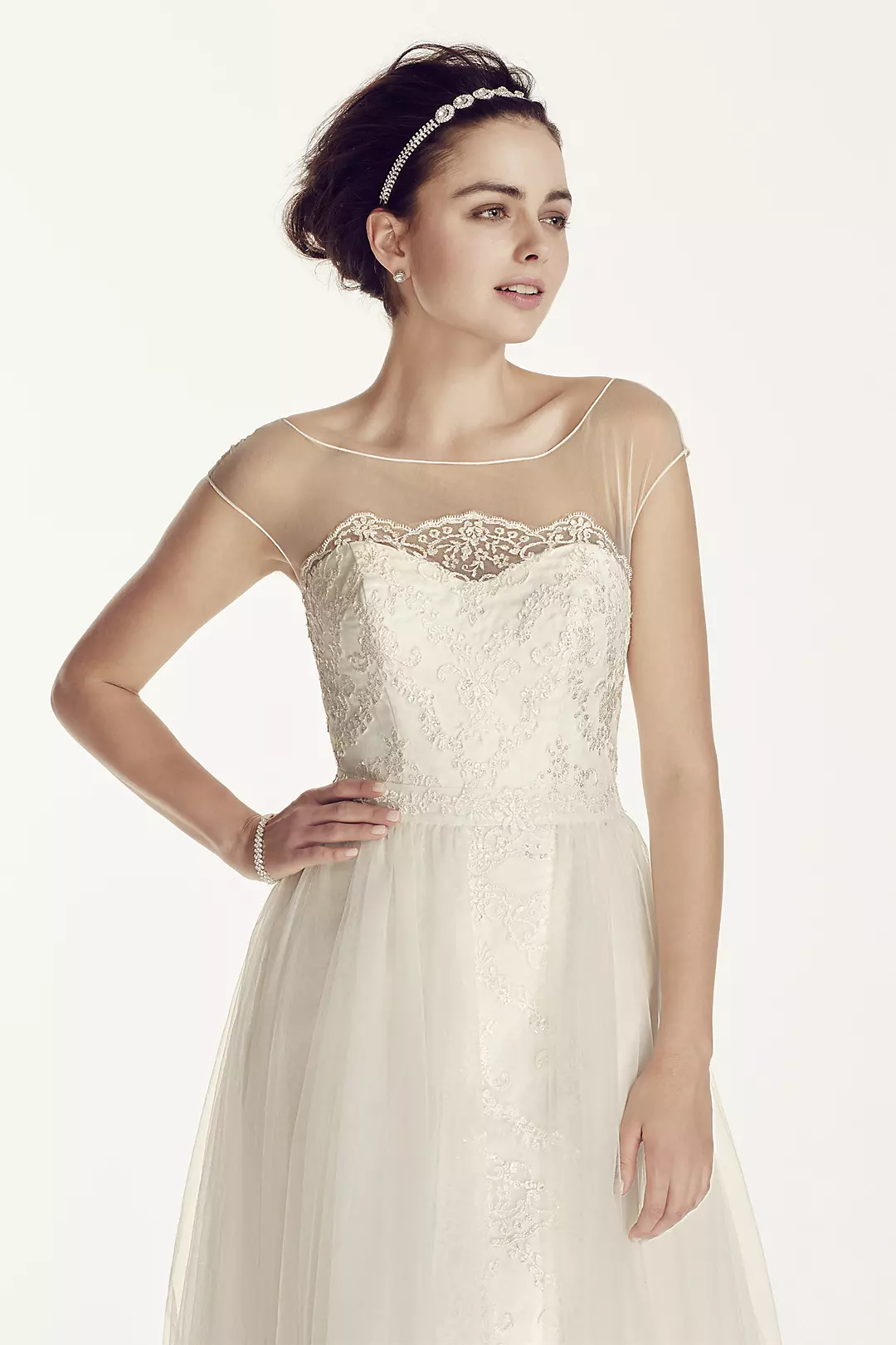 As-Is Cap Sleeve Tulle A-line Wedding Dress Image 3