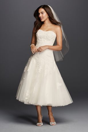 Petite Wedding Dresses & Gowns for Petite Women | David's Bridal