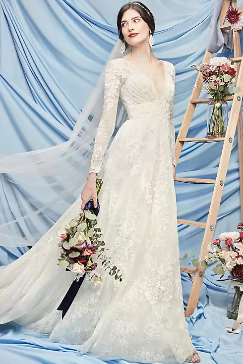 Lace Long Sleeve Keyhole Back Wedding Dress Image 5