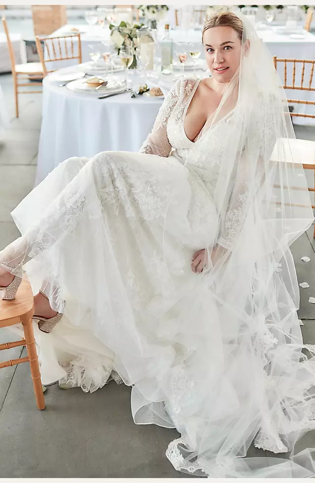 Lace Long Sleeve Keyhole Back Wedding Dress Image 4