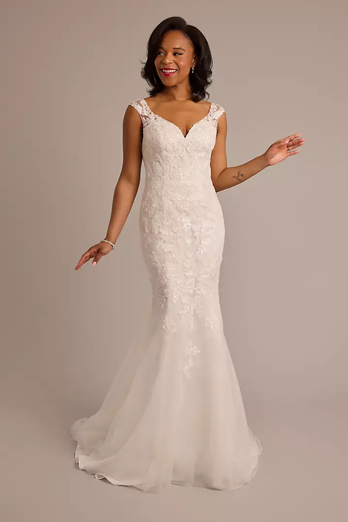 Cap Sleeve White Lace Appliques Mermaid Tulle Wedding Dress Cap Sleeve White Lace Appliques Mermaid Tulle Wedding Dress