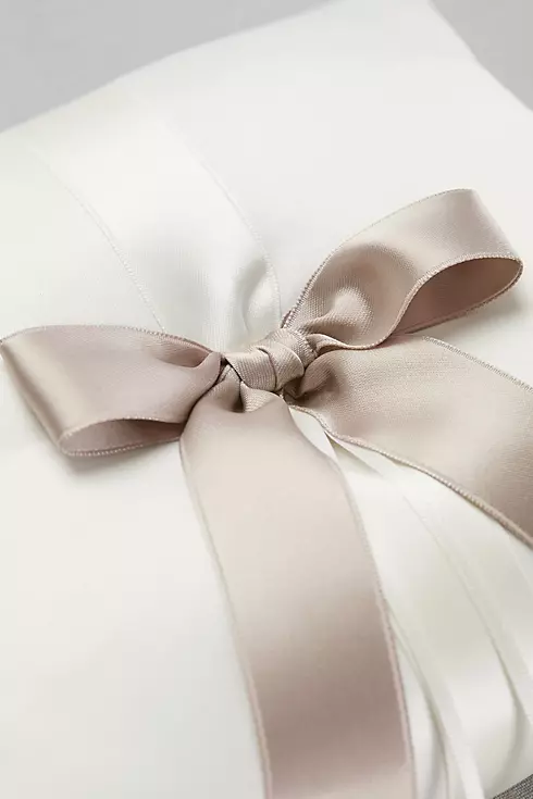 DB Exclusive Single Ribbon Ring Pillow Image 3