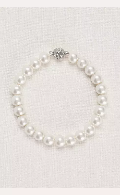 Pearl Bracelet with Magnetic Closure Image 1