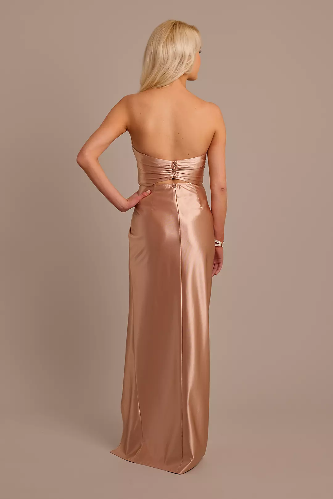 Sculpting Satin Sweetheart Ruched Dress Image 2