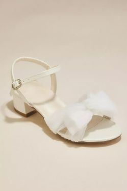 closeup of flower girl shoe