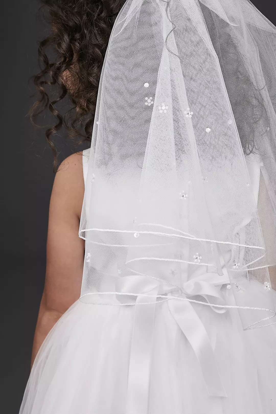 Pencil-Edge Communion Veil with Pearl Flowers Image 2